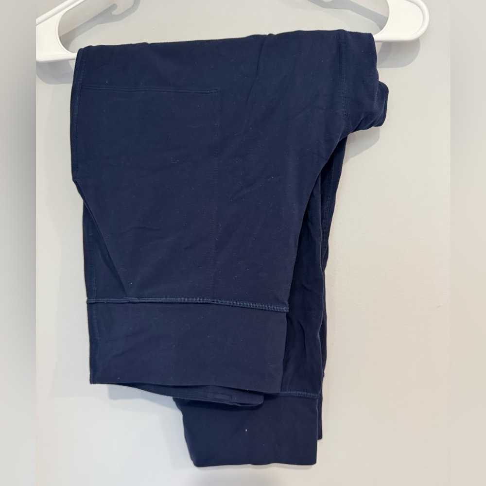 Lululemon align Capri jogger pants in navy or black